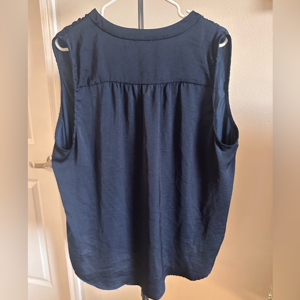 Alex&Lili Navy V-Neck Sleeveless Blouse - Picture 3 of 6